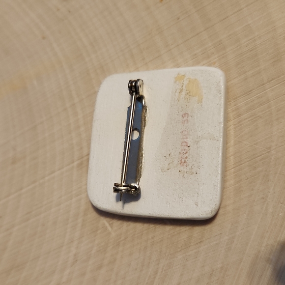 Vintage Studio 53 Black & White Bird Design Pin Brooch - Picture 3 of 4